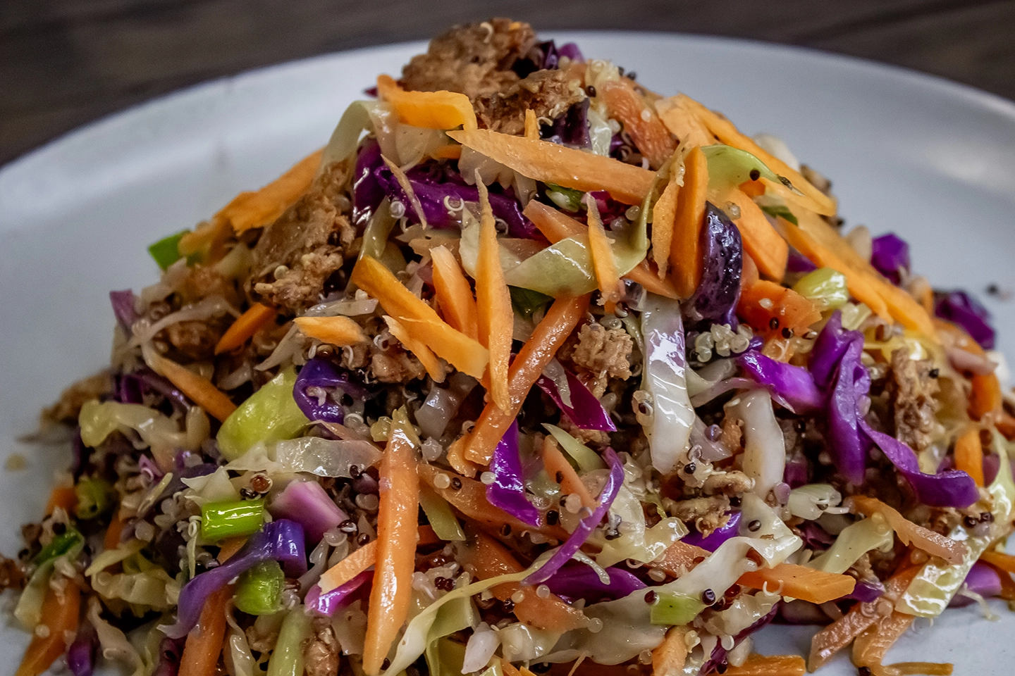 Pick Up - Colorful salad with quinoa and vegetables